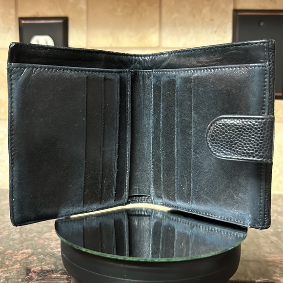 Chanel Timeless Black Caviar Compact Bifold - Picture 6 of 8